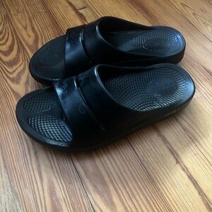 GUC Black OOah Slides